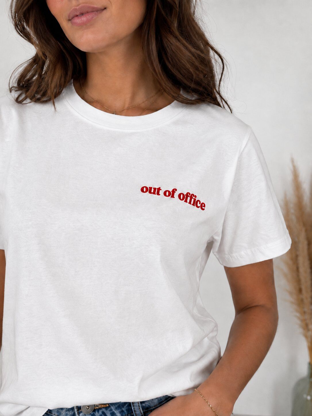 T-shirt brodé Out of Office femme en 95% coton, 5% élasthanne